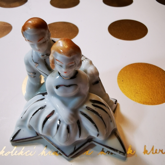 Vintage Porcelain Wedding Cake Topper Bride & Groom - Picture 1 of 11